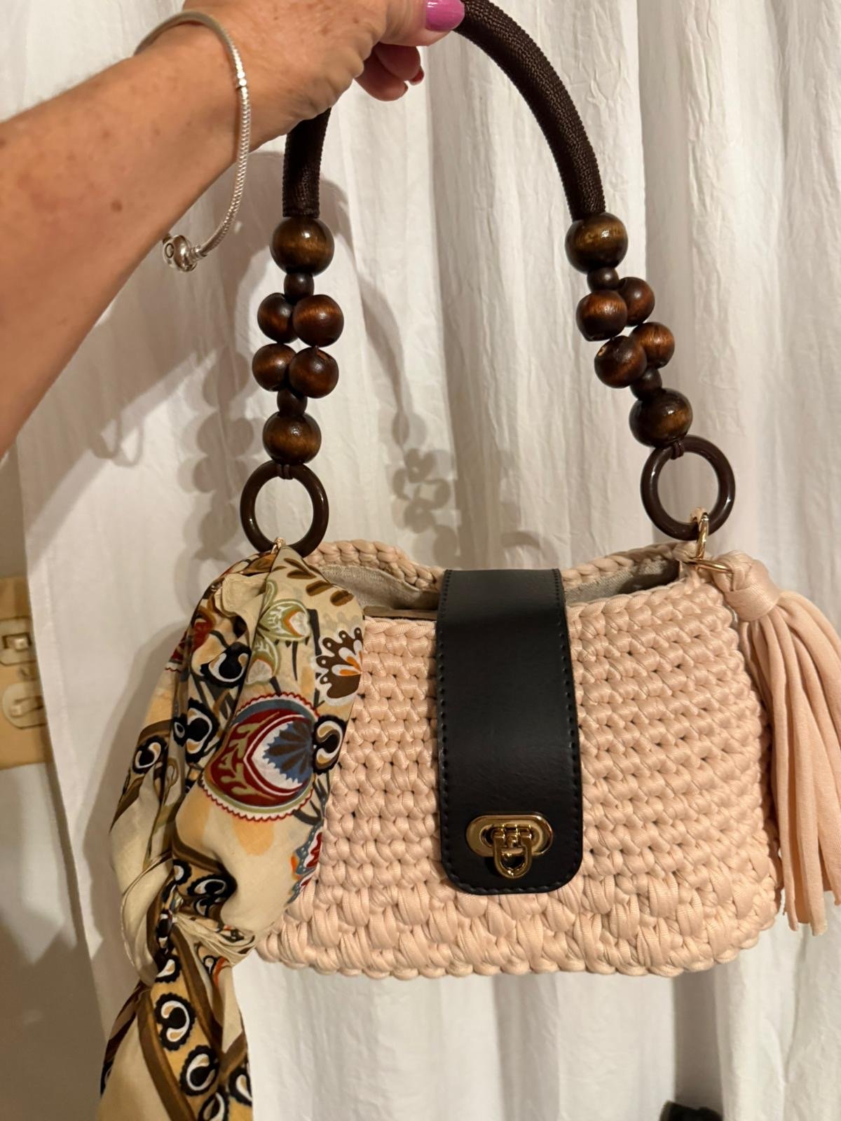 Bolso Sand Luxe - beige con flecos y pañuelo
